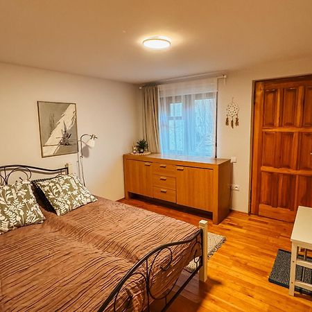 Little House Apartman Kaunas Kültér fotó
