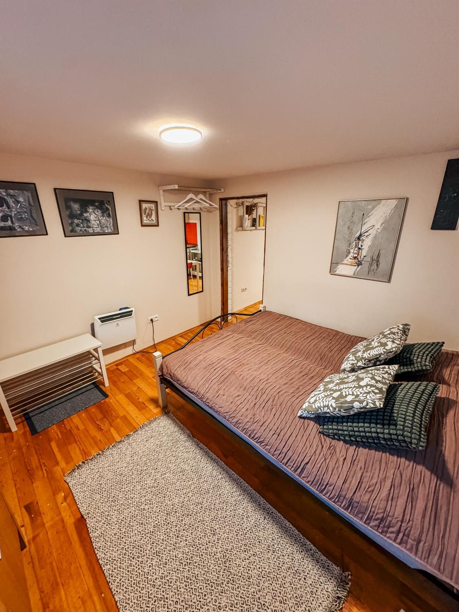 Little House Apartman Kaunas Kültér fotó